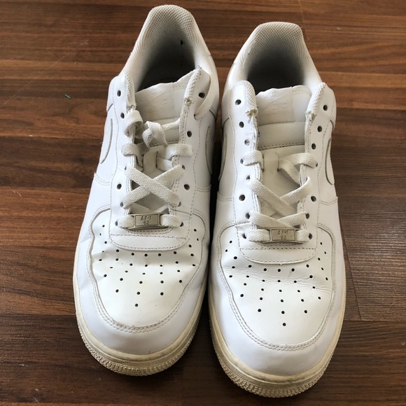 air force ones size 9.5